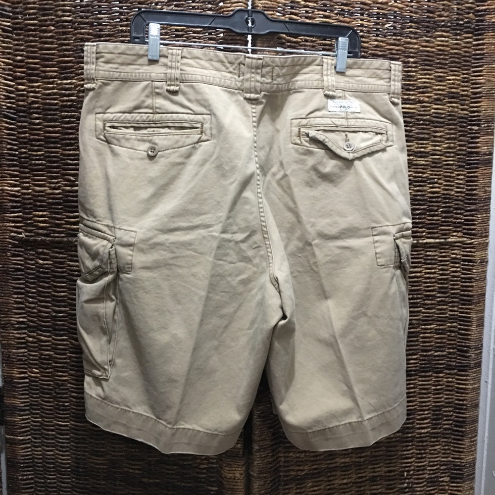 Men’s cargo shorts from Polo by Ralph Lauren.